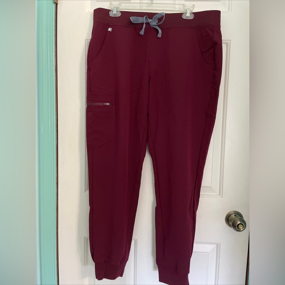 Figs burgundy zamora scrub pants large